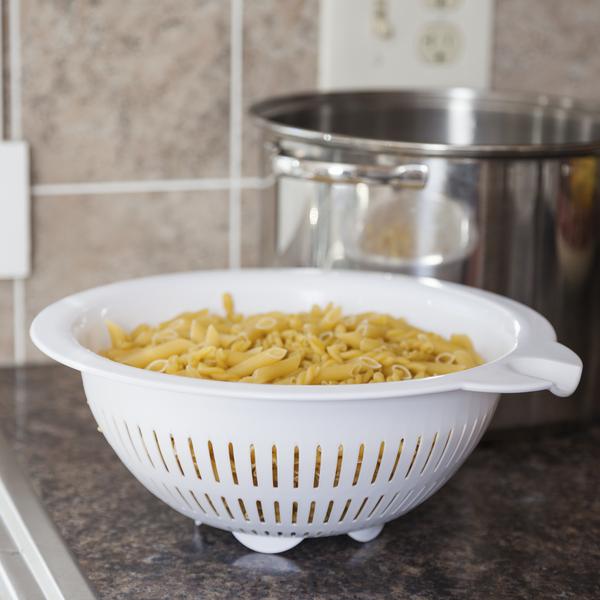 Sterilite 0765 – Colander