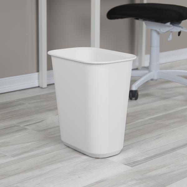 Sterilite 1047 – 5.5 Gal. Rectangular Wastebasket