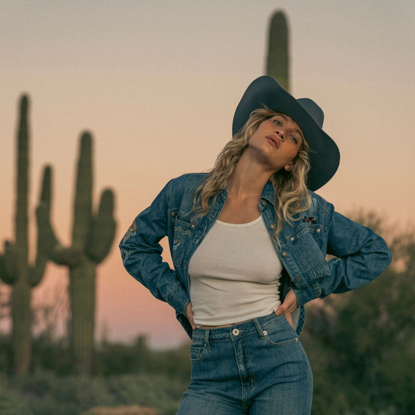 Stetson Embroidered Denim Button-Up Cropped Shirt