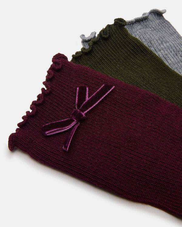 Steve Madden 3 Pack Folly Velvet Bow Rib Crew Socks Cherry 3PACKFOLLYVELVETBOWRIBCREWSOCKS