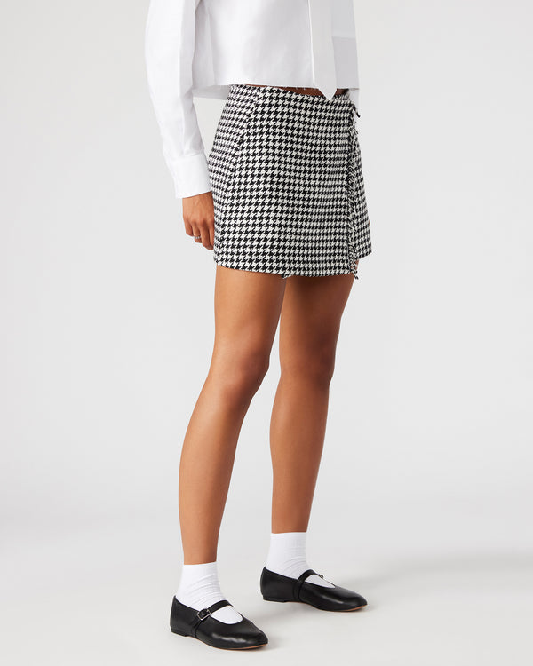 Steve Madden Leon Skirt Black/white LEONSKIRTBLACK/WHITE
