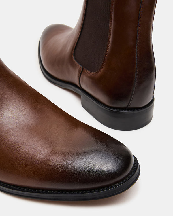 Steve Madden Aldair Brown