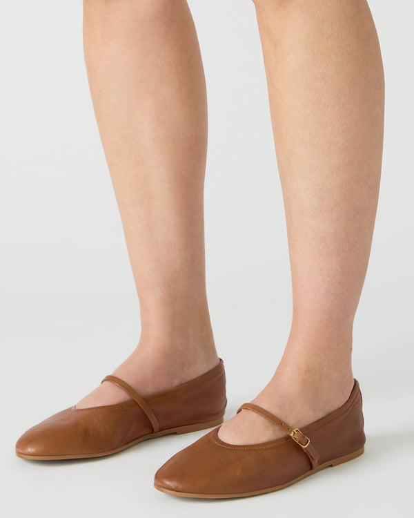 Steve Madden Besette Tan Leather BESETTE