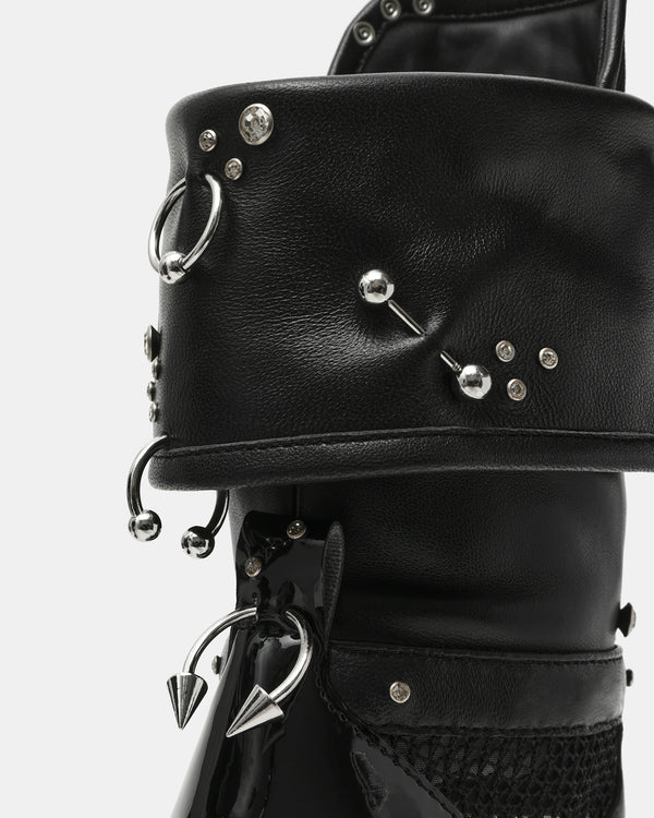Steve Madden Casella Piercing Black