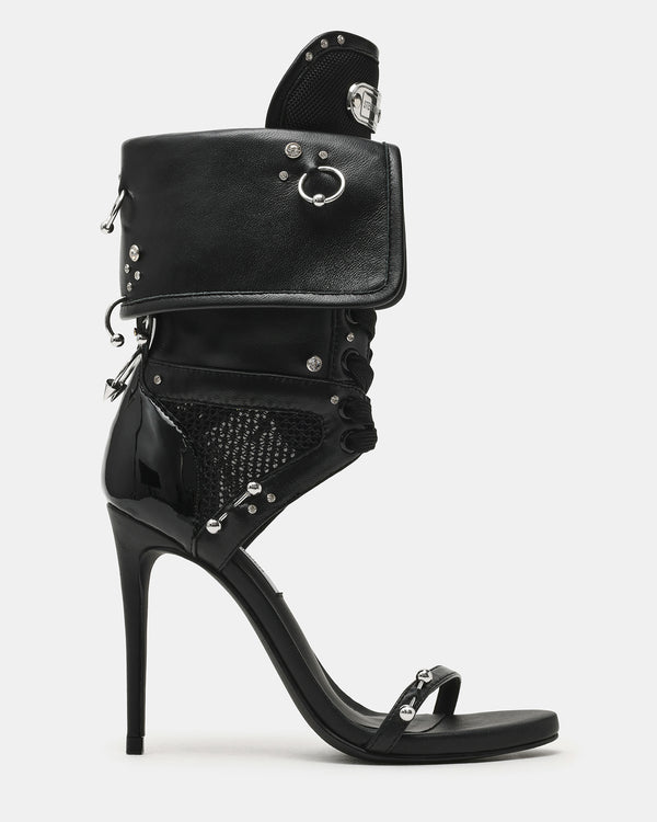 Steve Madden Casella Piercing Black