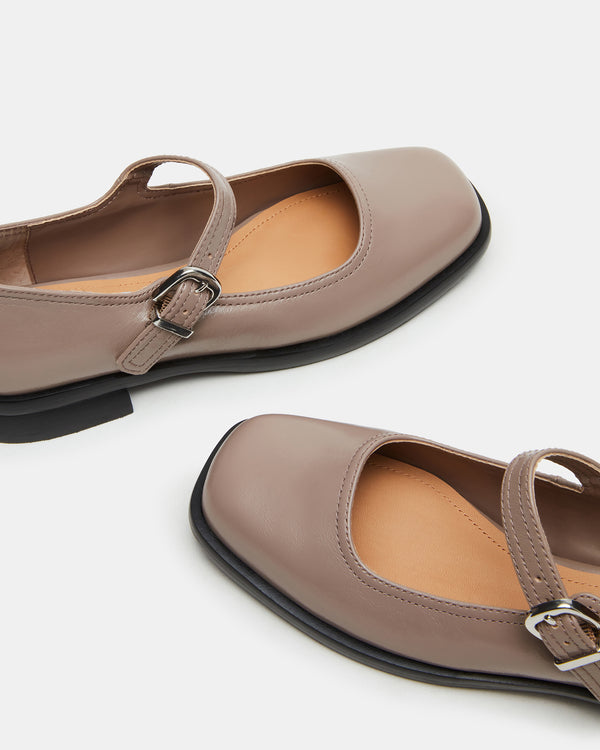 Steve Madden Delancy Taupe Leather