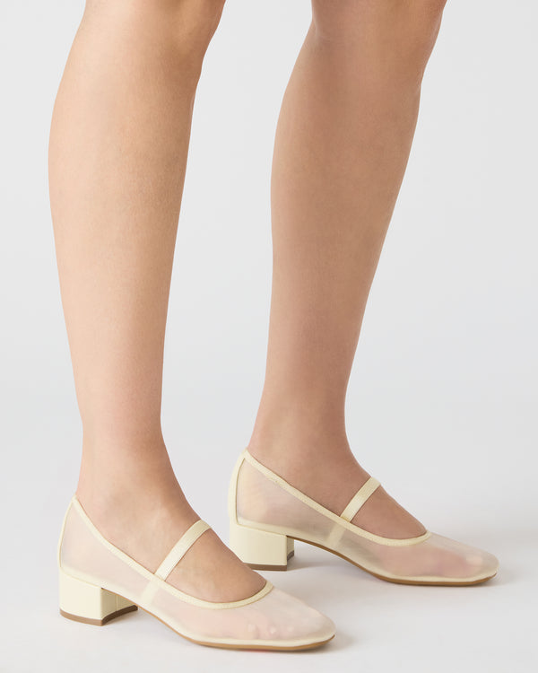 Steve Madden Mural Butter Yellow MURAL