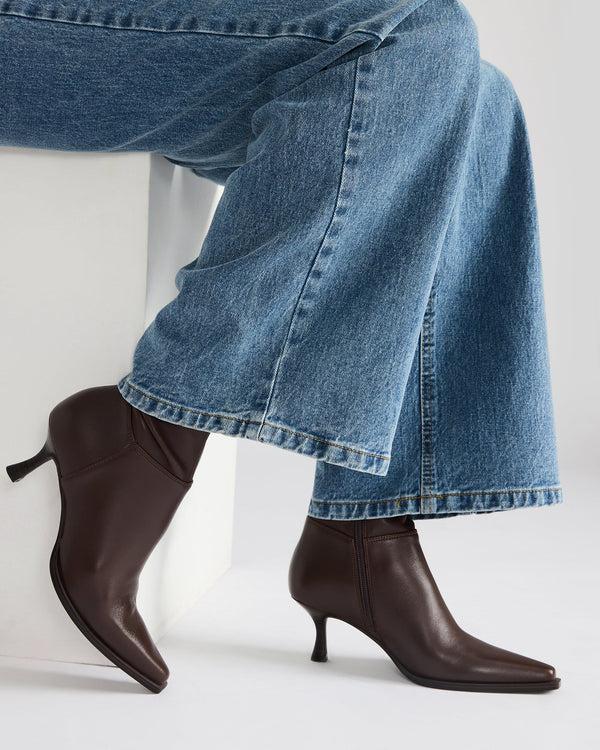 Steve Madden Stasia Brown