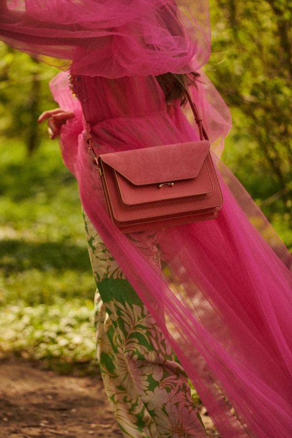 Sticky Lemon Satchel | La Promenade | Ton Sur Ton | Tulip Pink