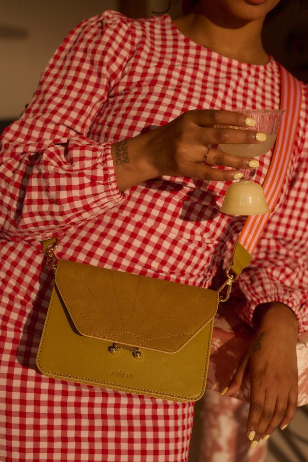 Sticky Lemon Shoulderbag | Il Sole | Ton Sur Ton | Costa Green