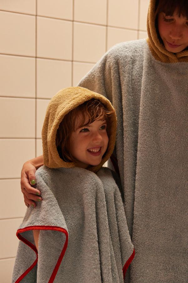 Sticky Lemon Bath Poncho | Zissou Blue