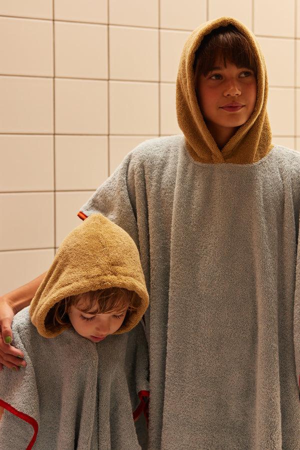 Sticky Lemon Bath Poncho | Zissou Blue