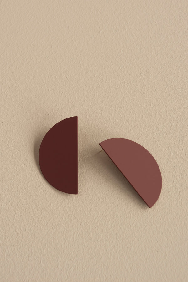 sticky lemon earring | sunlight | faded burgundy