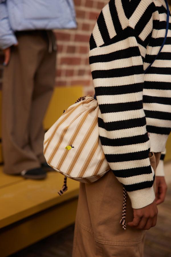 Sticky Lemon Pouch Bag | Ray Brown
