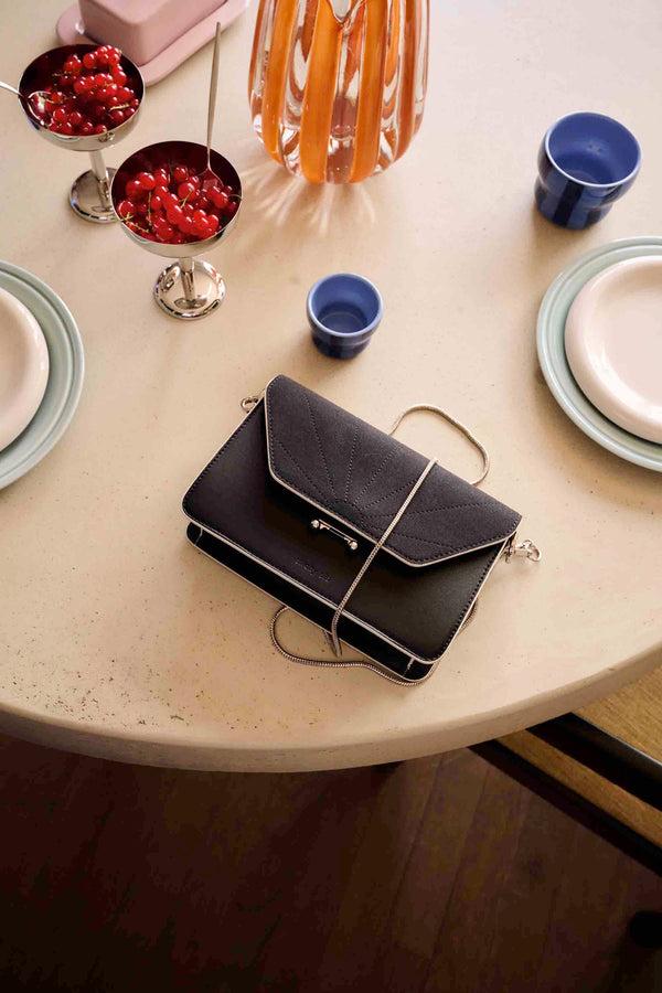 Sticky Lemon Shoulder Bag | Club Chic | Black