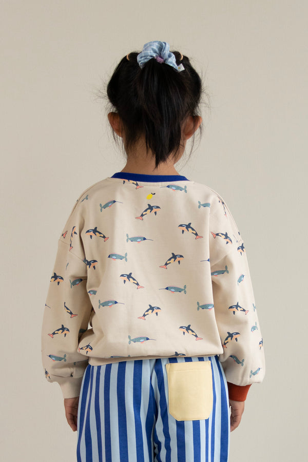 Sticky Lemon Sweater | Orca All Over | Grey Sand