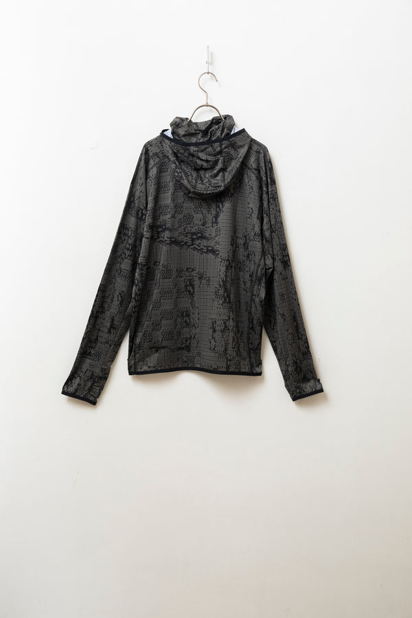 still by hand ” PRICE DOWN ”ROA / Laki Melted Print Uv Hoodie