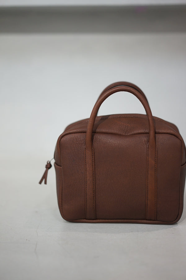 Still By Hand Aeta / DA104 SQUARE BOSTON:MINI