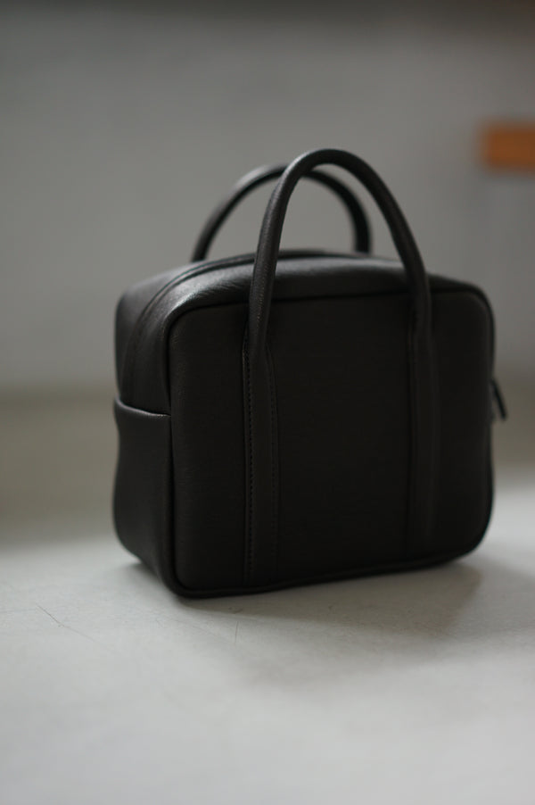 still by hand Aeta / DA104 SQUARE BOSTON:MINI