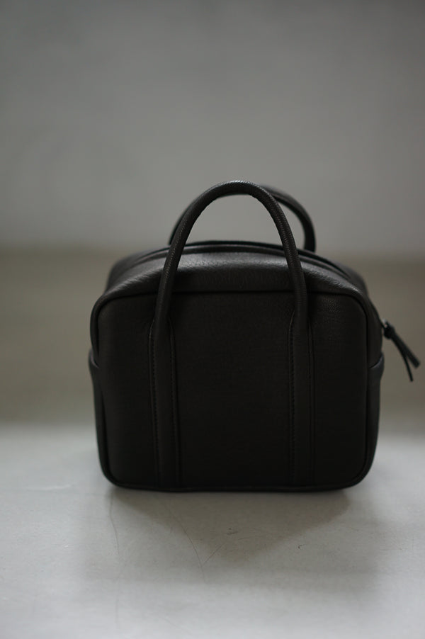 still by hand Aeta / DA105 SQUARE BOSTON:S