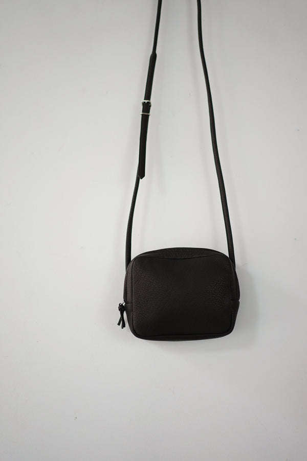 Still By Hand Aeta / DA108 SQUARE SHOULDER