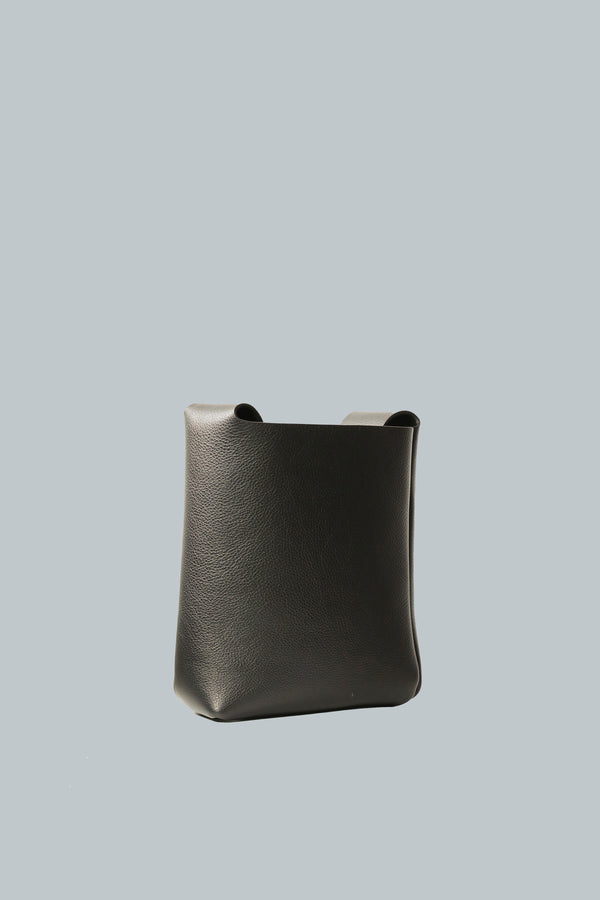 still by hand Aeta / PG32 SHOULDER : XS