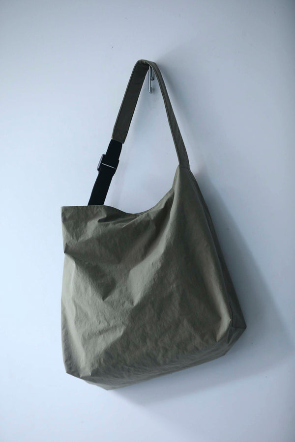 Still By Hand Kontor /ADJUSTABLE 3D TOTE BAG