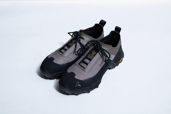 Still By Hand ROA / Katharina Light