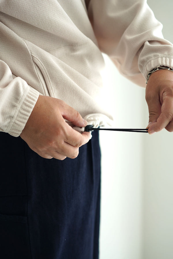 Still By Hand STILL BY HAND / CS09253