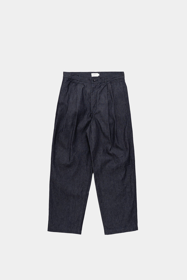 still by hand STILL BY HAND / DN04251