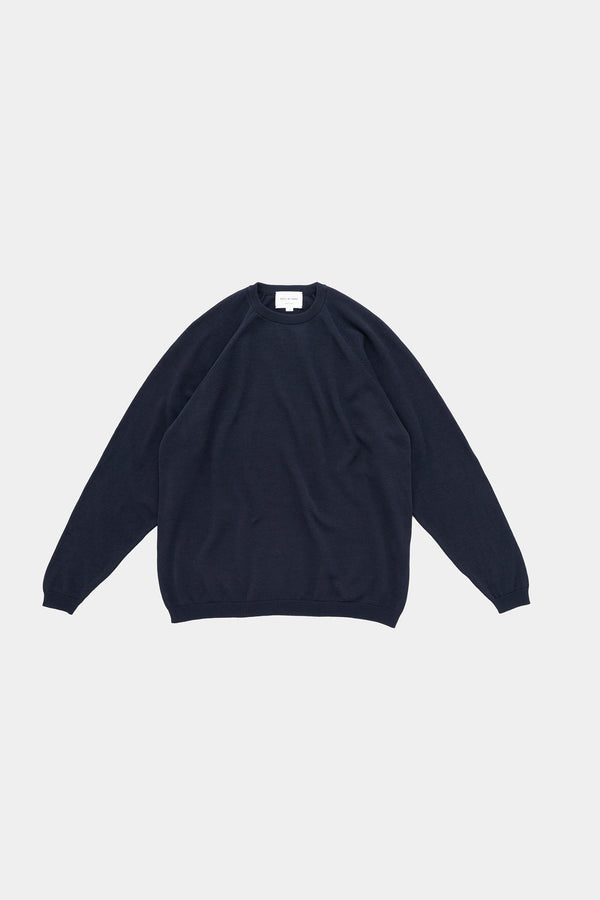 still by hand STILL BY HAND / KN04251