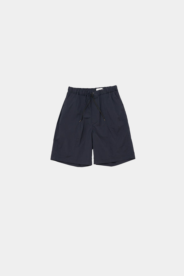 still by hand STILL BY HAND / PT02252