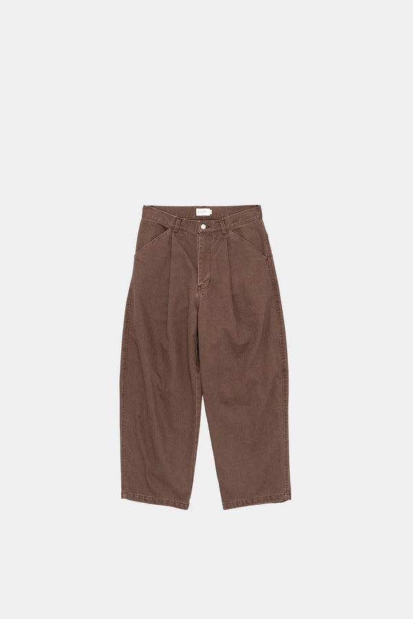 still by hand STILL BY HAND / PT03254