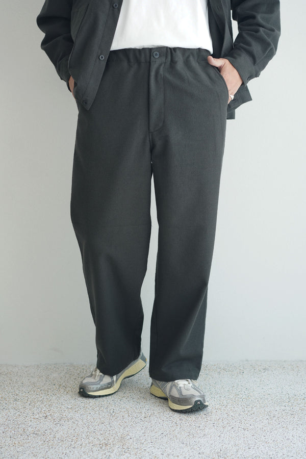 Still By Hand STILL BY HAND / PT08243