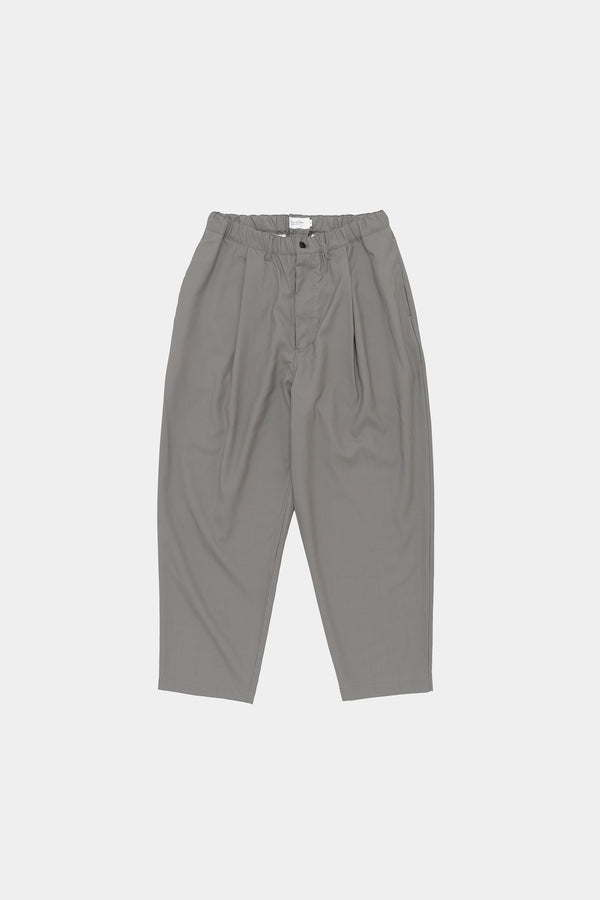 still by hand STILL BY HAND / PT09261