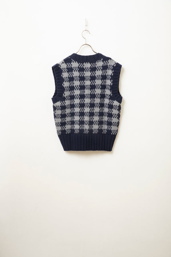 Still By Hand You Must Create Women / HEIDI VEST
