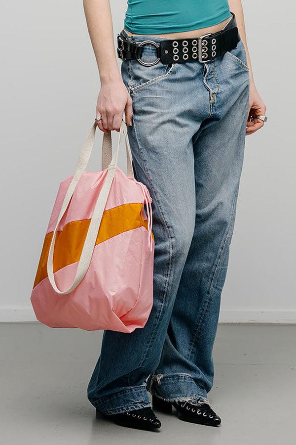 still by hand SUSAN BIJL / Untitled 2026 The New Trash Bag M