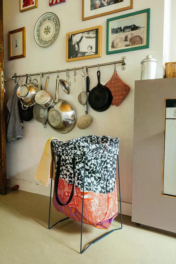 Still By Hand SUSAN BIJL X Koen Taselaar The New Trash Bag L