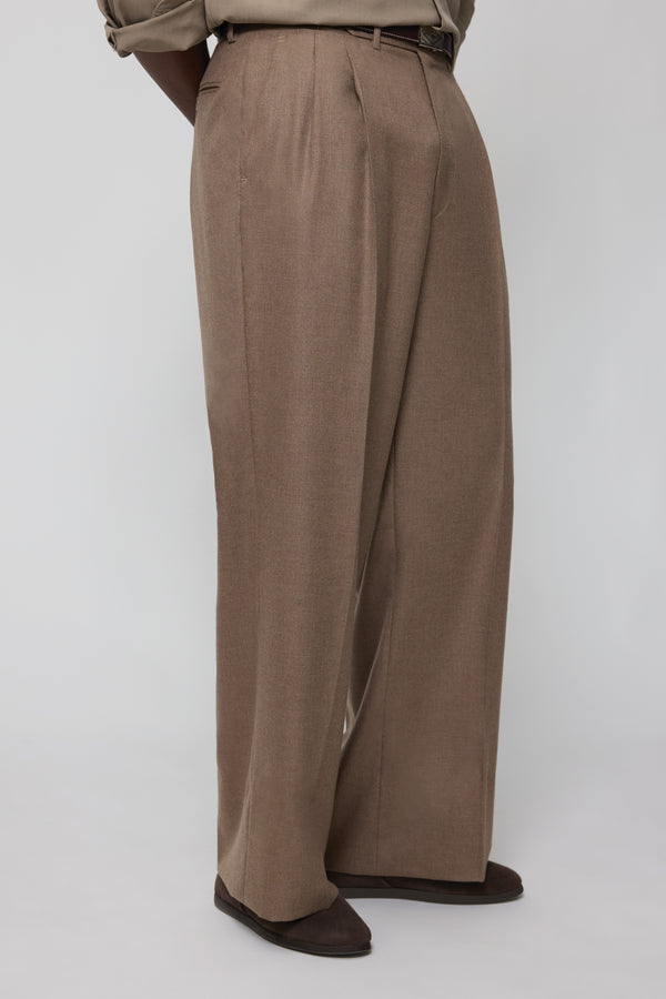 Stòffa Double Pleat Trouser (Walnut Undyed Cashmere)