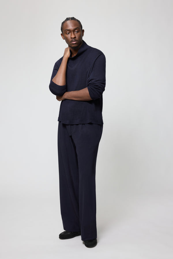 Stòffa Mock Neck (Navy Wool Silk)