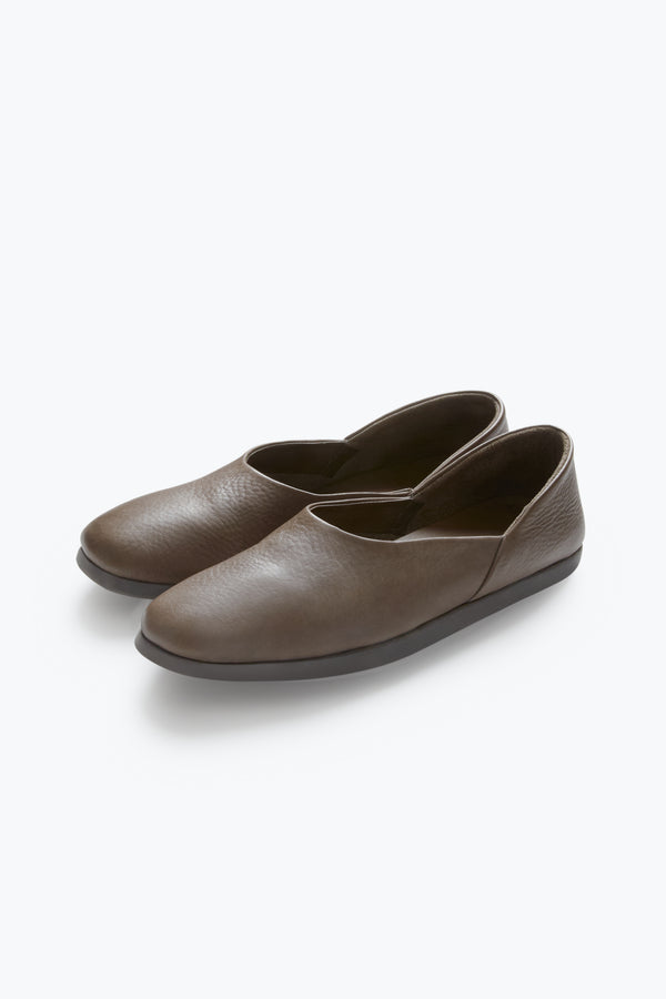 Stòffa Slipper (Taupe Leather)
