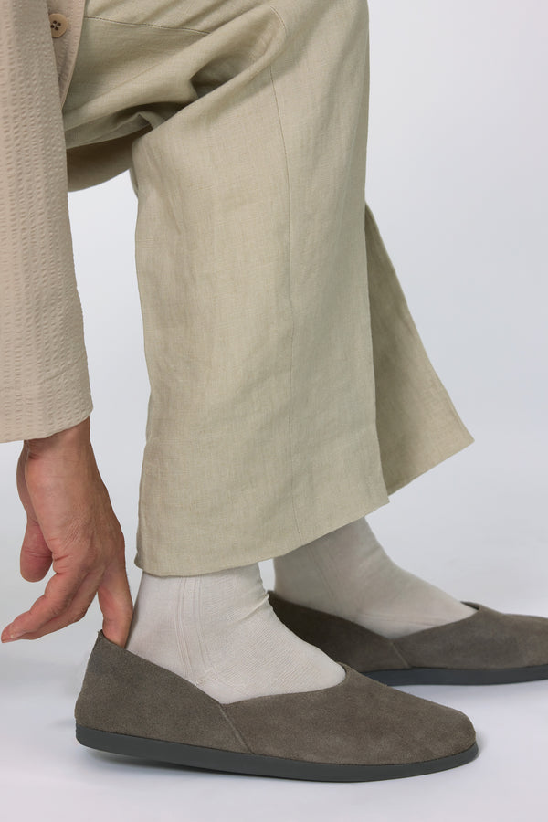 stòffa Slipper (Taupe Suede)