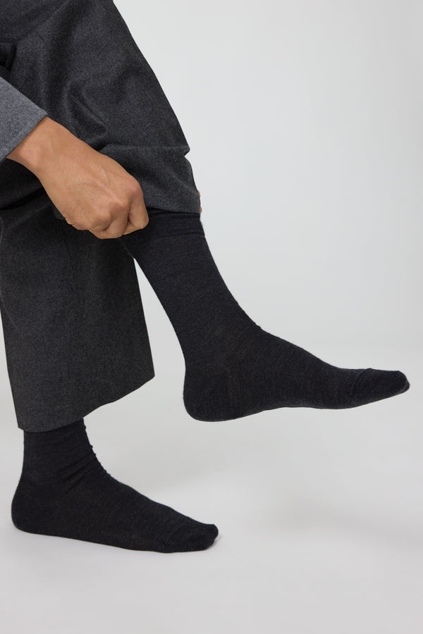 stòffa Sock (Charcoal Wool Silk)