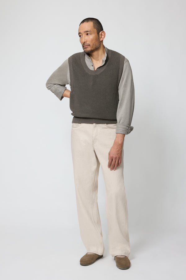 Stòffa U-Neck Vest (Olive Naturally Dyed Cotton Mouliné)