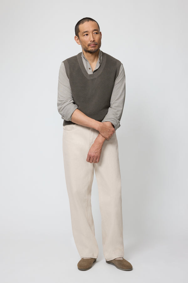 stòffa U-Neck Vest (Olive Naturally Dyed Cotton Mouliné)