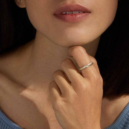 Stone And Strand Dainty Diamond Pirouette Band