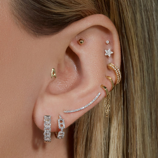 Stone And Strand Fine Diamond Pave Chain Huggies