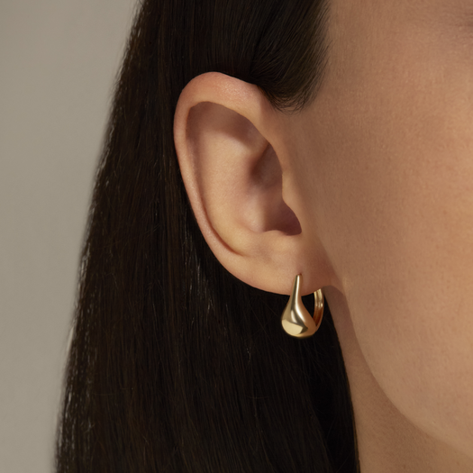 Stone And Strand Golden Droplet Huggies