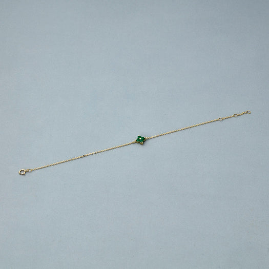 Stone And Strand Luckiest Clover Emerald Bracelet
