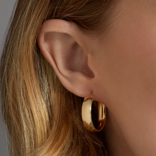 Stone And Strand Medium Gold Glider Hoops
